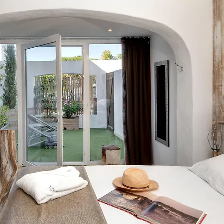 De La Mar & Hotel 4*