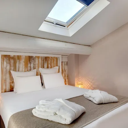Hotel De La Mar & 4*