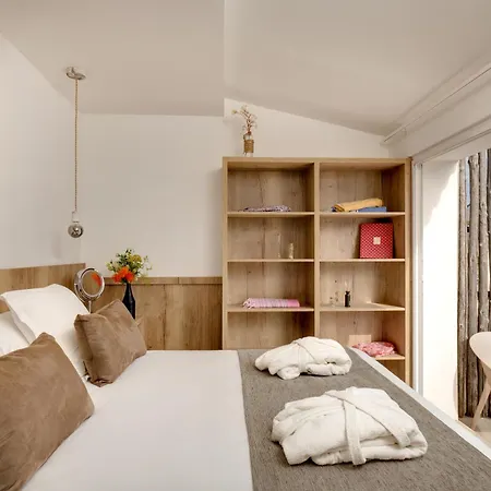 De La Mar & Hotel 4*